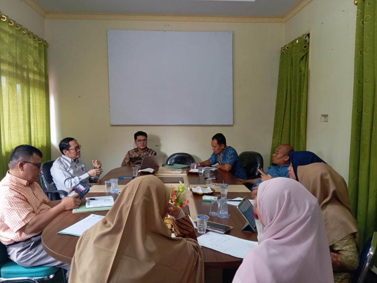 Dekan FUAD IAIN Curup Persiapkan Tahun Akademik Baru Melalui Rapat Koordinasi