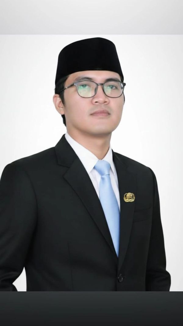 Dr. ROBBY ADIYTA PUTRA, MA