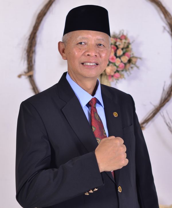 Dr. Ngadri, M.Ag