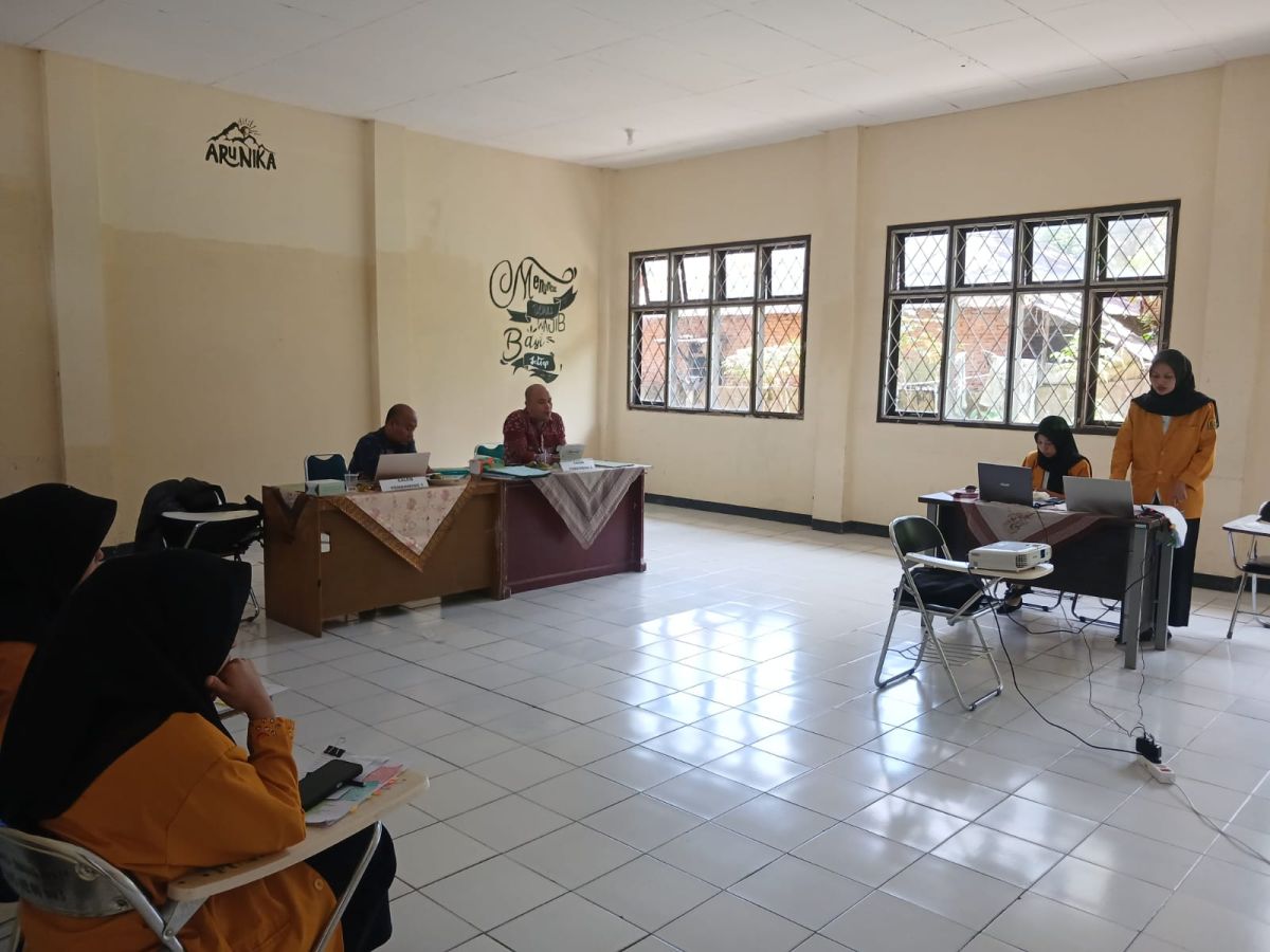 Kegiatan Seminar Proposal